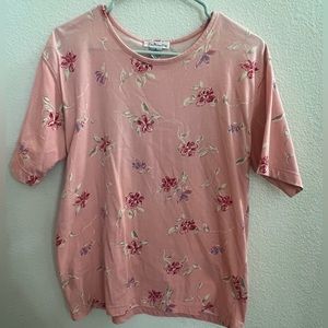 Dusty rose, size medium top with flowers